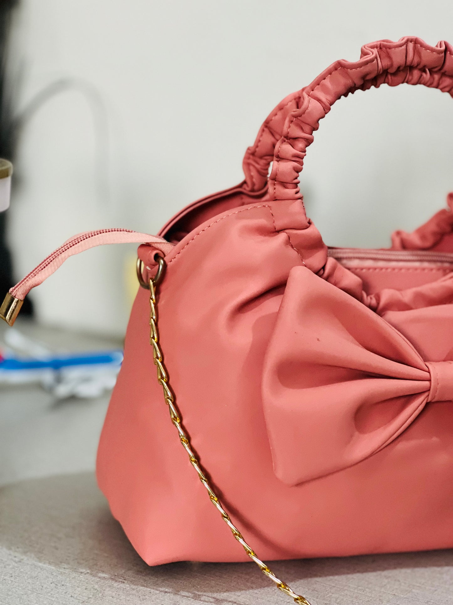 Twisted Bow Bag – Pink